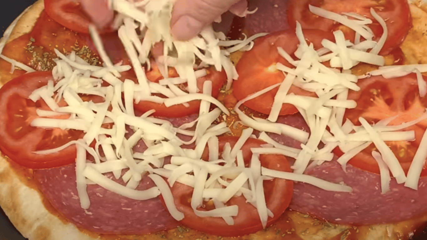 the delicious pizza-like breakfast that requires 2 eggs and pita bread