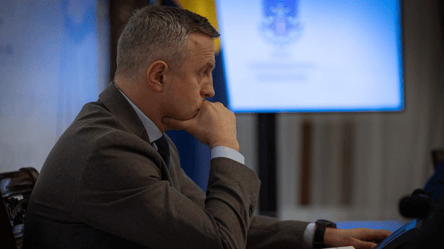 Проверка экс-генпрокурора: ОГП расследует выезд Кравченко - 285x160