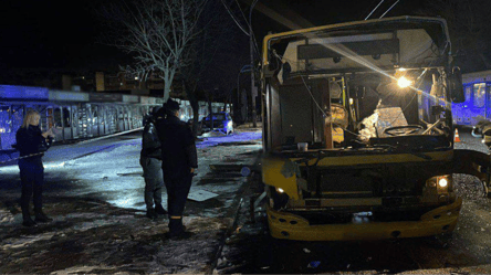 У Києві вибухнув пасажирський автобус — соцмережі ширять відео - 285x160