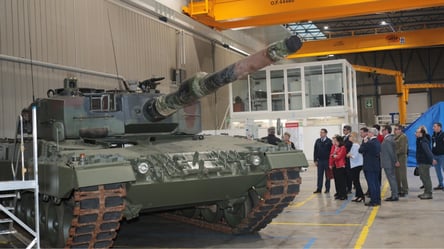 Іспанія надішле першу партію танків Leopard 2A4 в Україну до кінця наступного тижня - 285x160