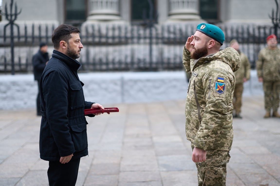 Українські військові