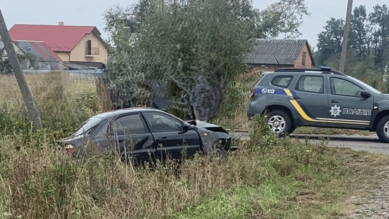 На Львівщині 12 вересня трапилася ДТП — постраждали двоє людей