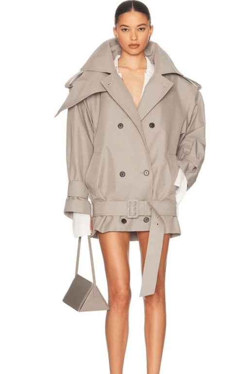 Тренчі обирайте в нейтральних відтінках