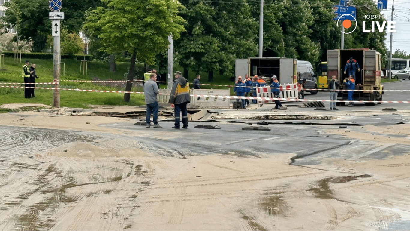 Ліквідація потопу у Києві. Фото: Новини.LIVE