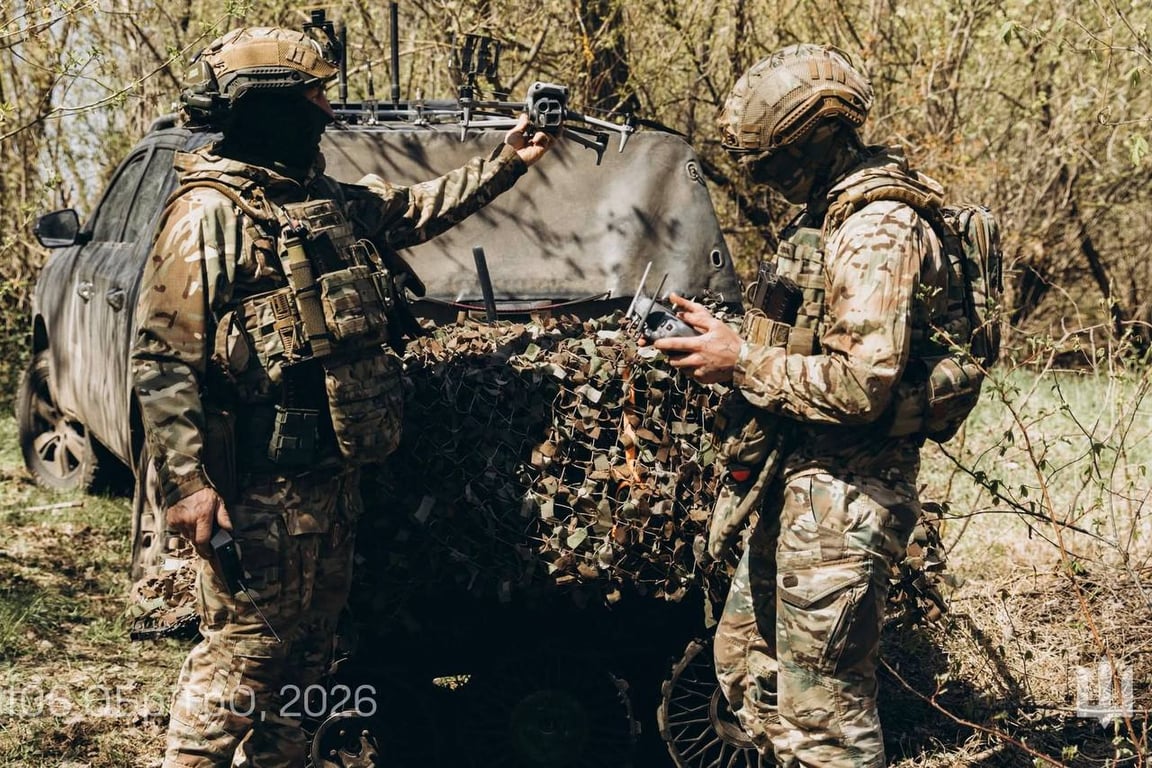 Зеленский поздравил военных с Днем территориальной обороны - фото 3