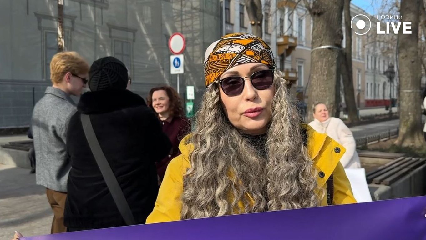 Марш за права жінок в Одесі