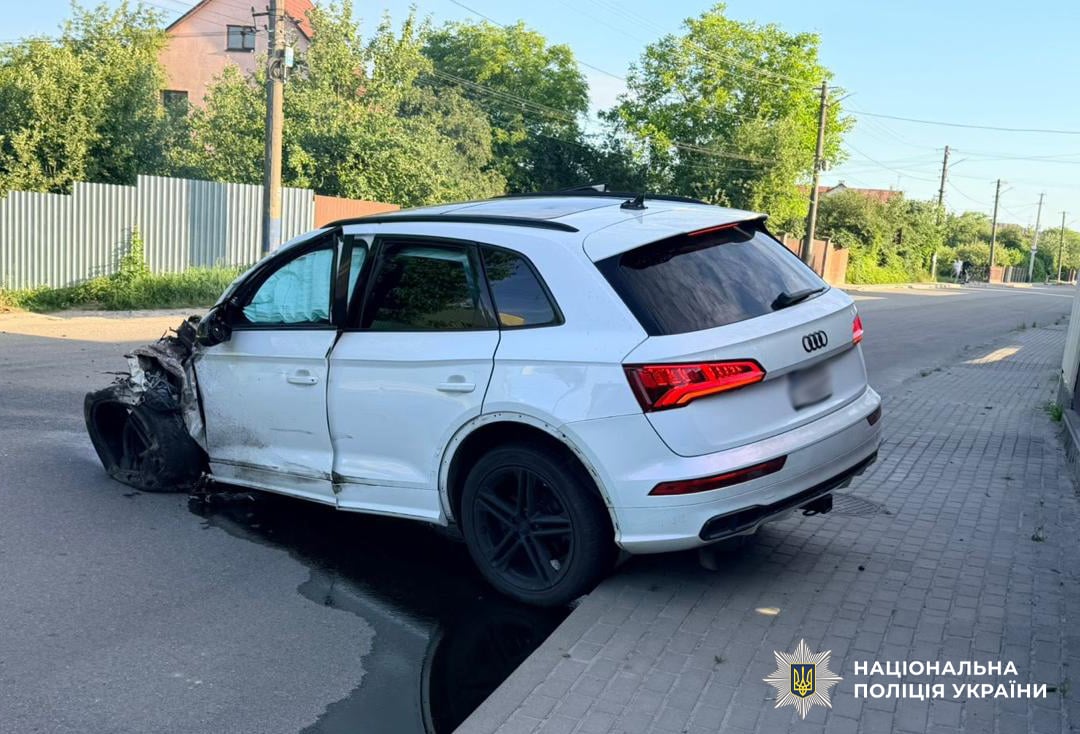 Авто 24-річного водія, який спричинив ДТП у Пустомитах на Львівщині 24 червня 2026 року
