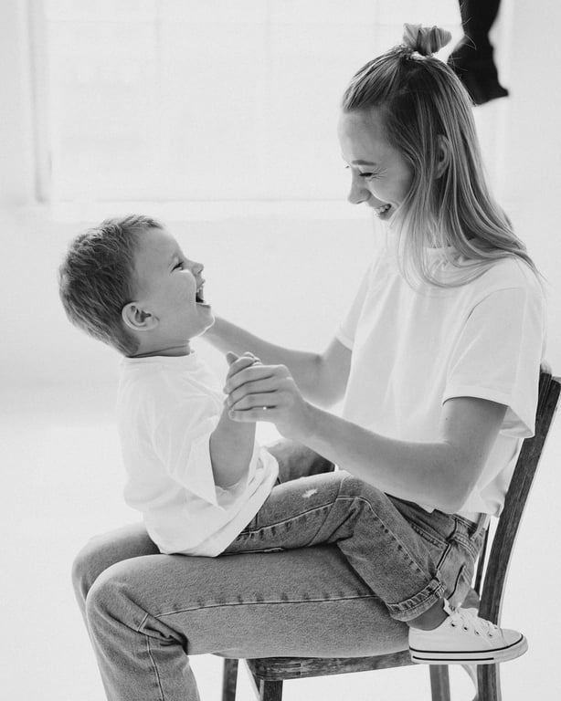 Найдорожчі хлопці: дружина Віктора Павліка замилувала сімейною фотосесією - фото 9