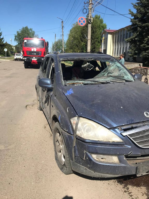 авіаудар РФ по смт Золочів 1 травня