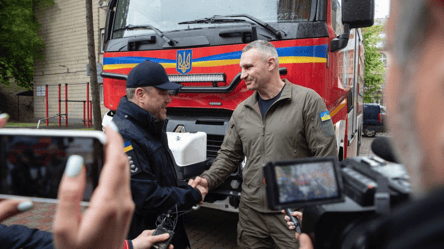 Германия и Польша передали Киеву современное пожарное авто, — Кличко - 285x160