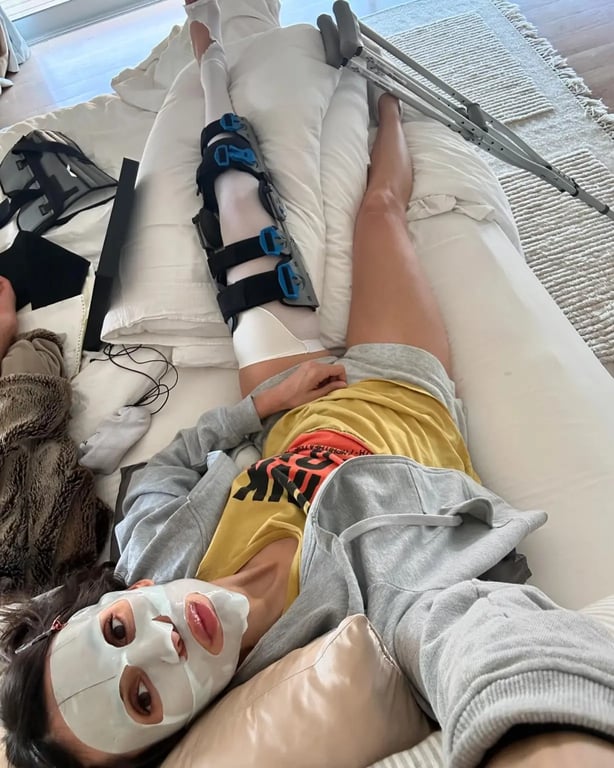 Канадська акторка Ніна Добрев після аварії. Фото: instagram.com/nina