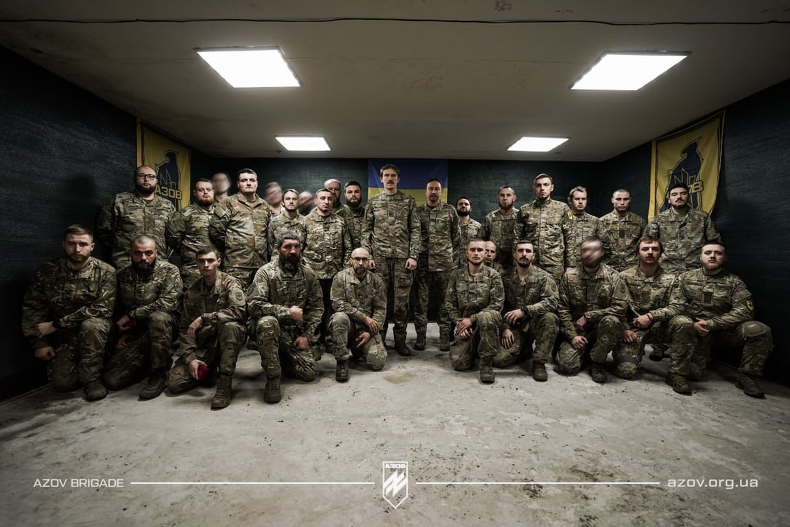 Вручение наград бойцам полка “Азов”