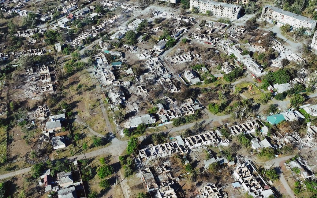 Руїни Торецьк