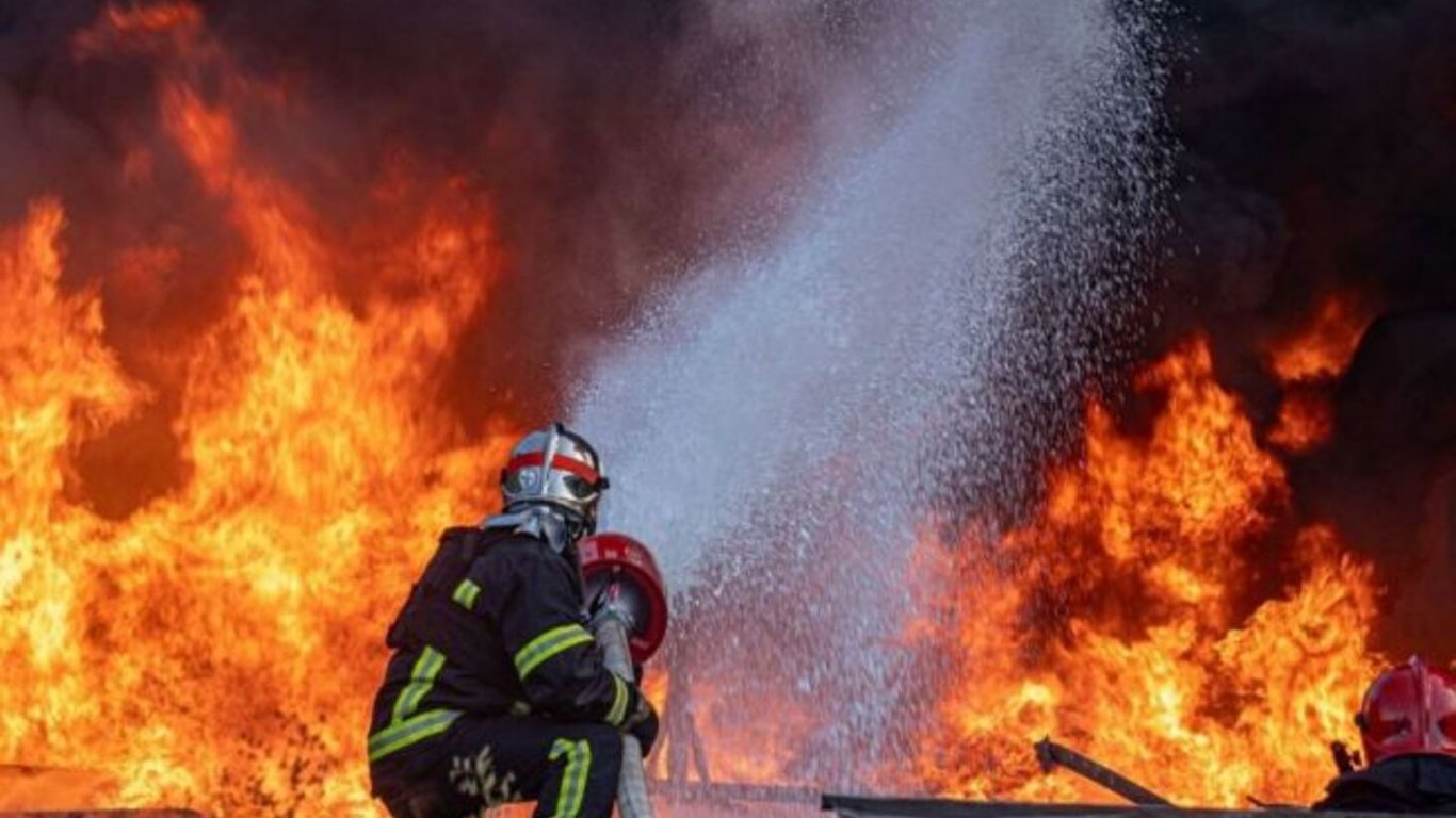 Ночная атака дронов по Черкассам: пострадавших по меньшей мере трое
