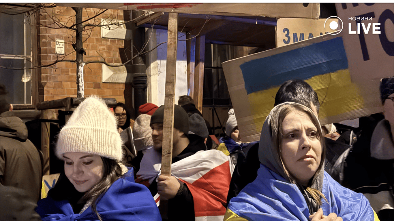 Мітинг у Варшаві 24 лютого