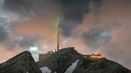 Высокотехнологичный "молот Тора": ученые показали лазер, перенаправляющий удары молнии - 285x160
