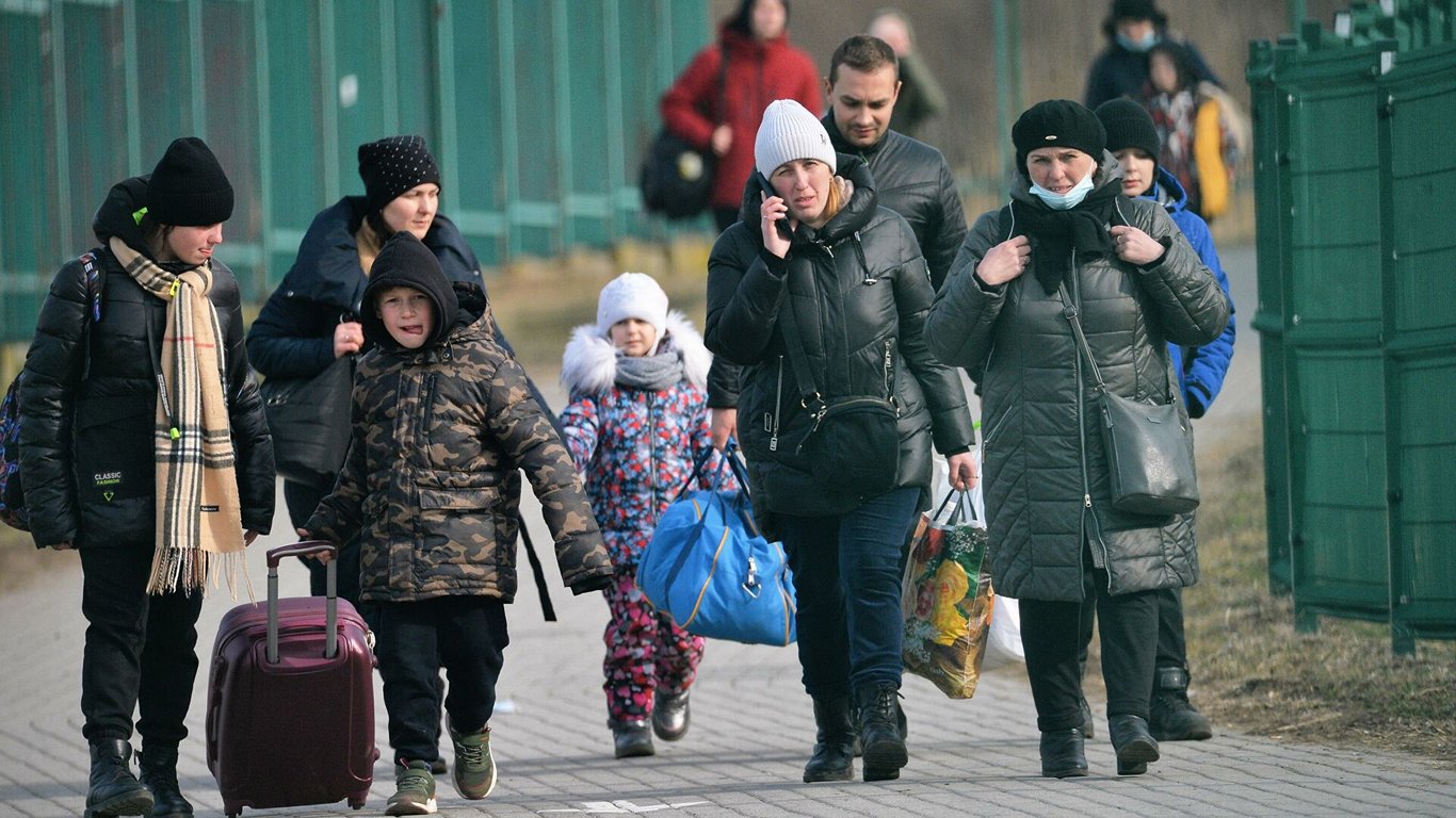 Які причини повернення українських біженців з-за кордону — результати опитування