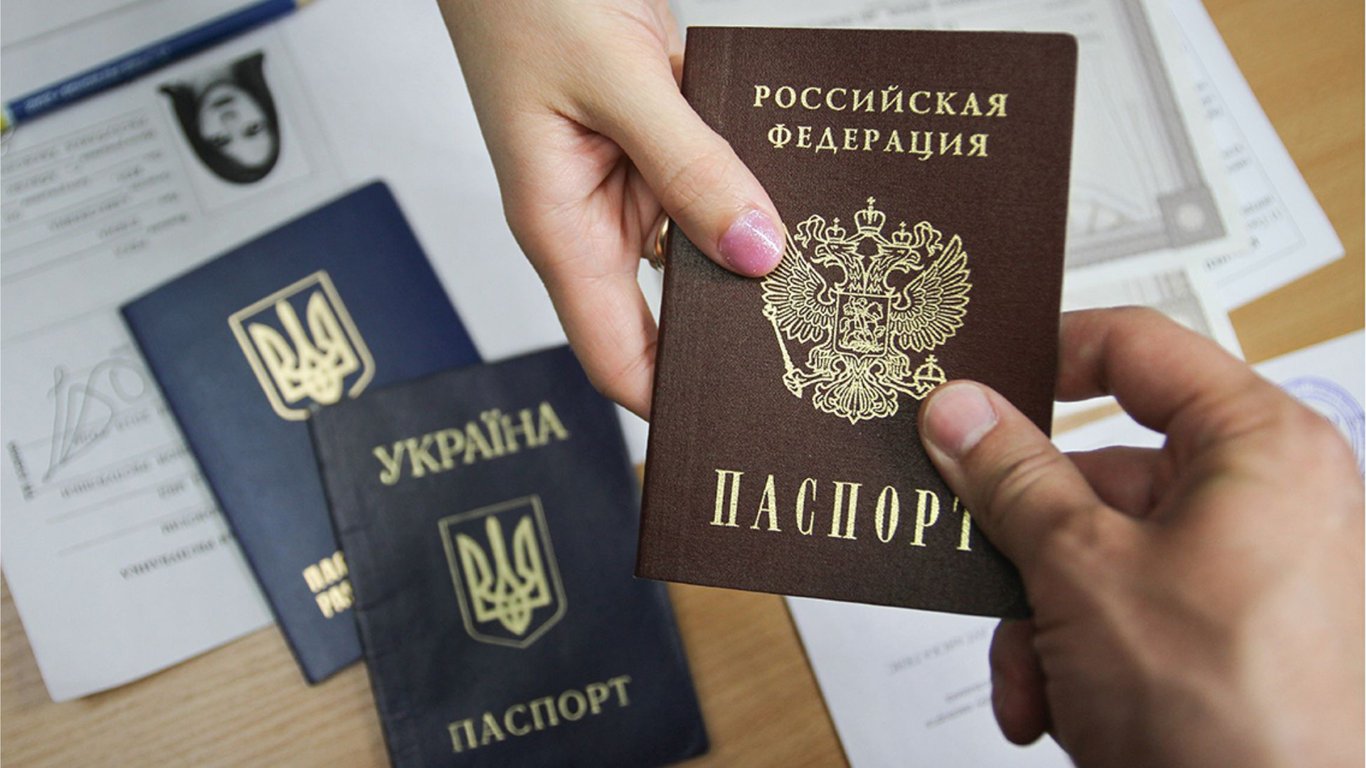 Примусова паспортизація на окупованих територіях: у британській розвідці назвали мету РФ