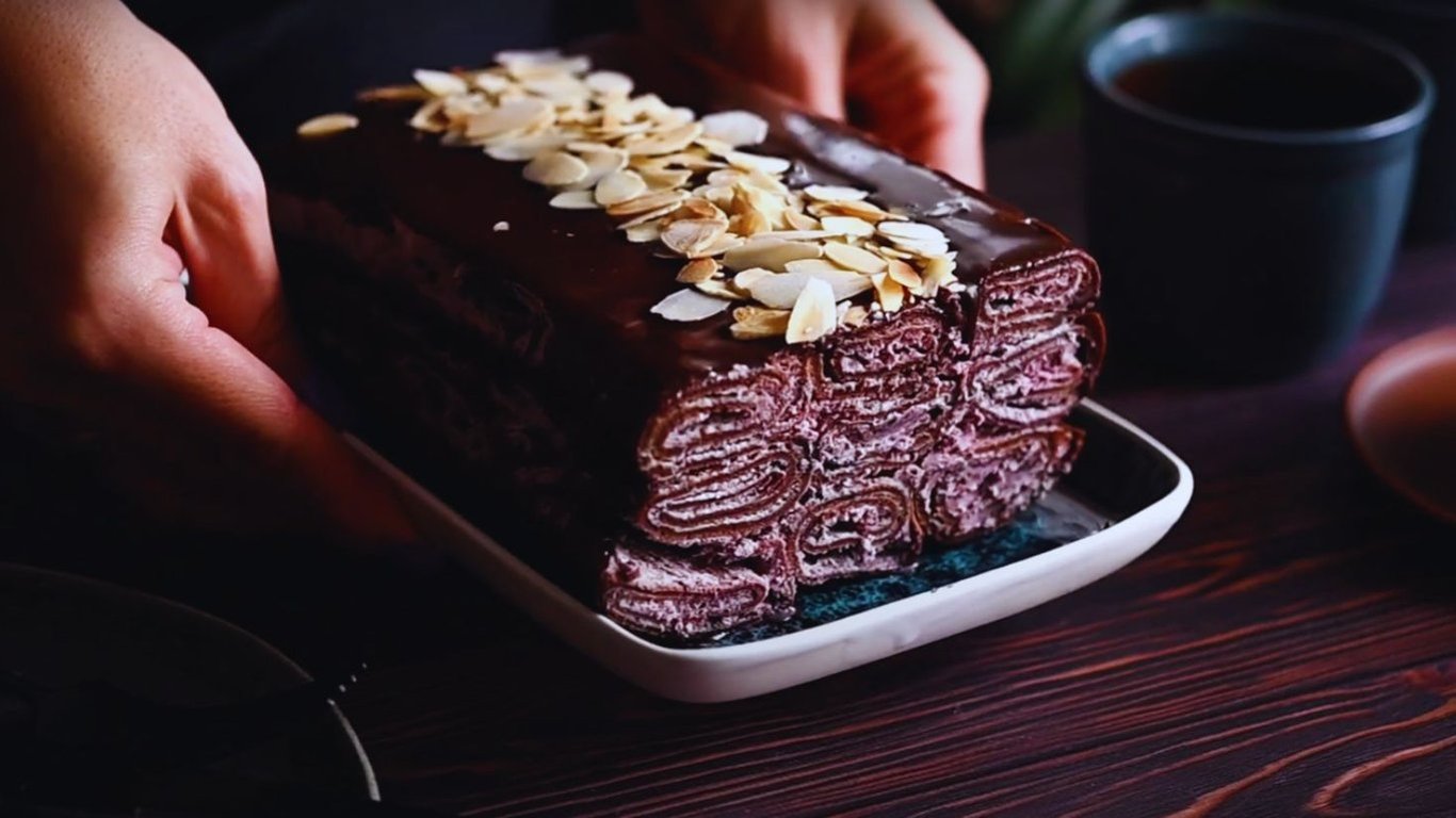 Блинный торт на Масленицу 2024 — видео рецепт приготовления