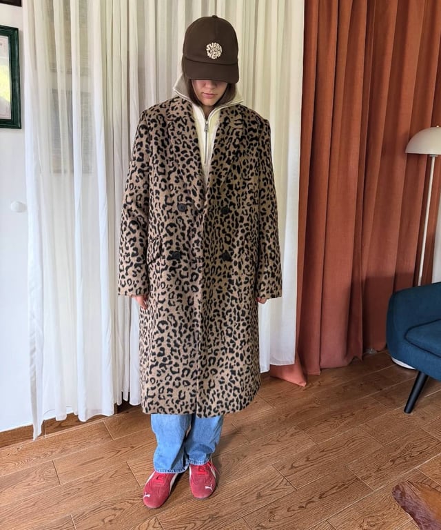Леопардовий принт у верхньому одягу в моді