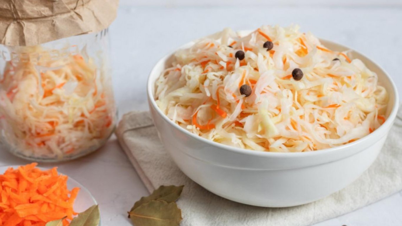 Коли квасити капусту в листопаді 2025 — найкращі дні за місячним календарем