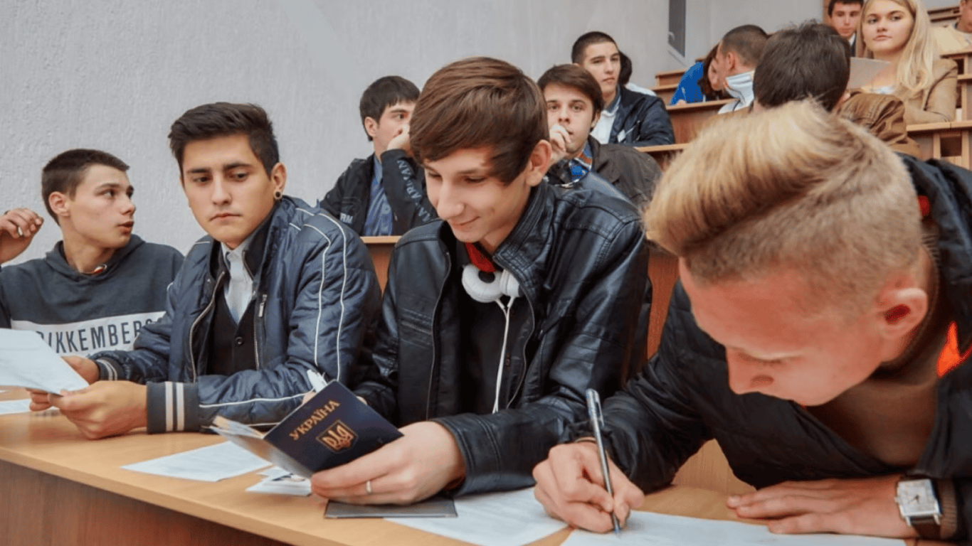 Мобилизация в Украине — кто из студентов может пересекать границу и какие документы нужны