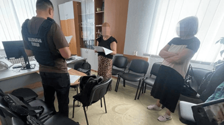 Завдали збитків на 7 млн — викрито посадовців Уманської міськради - 285x160