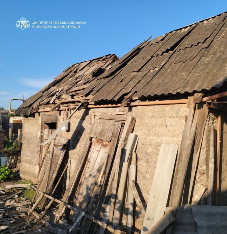 Ворог атакував Дніпропетровщину понад 20 разів: є поранені - фото 1