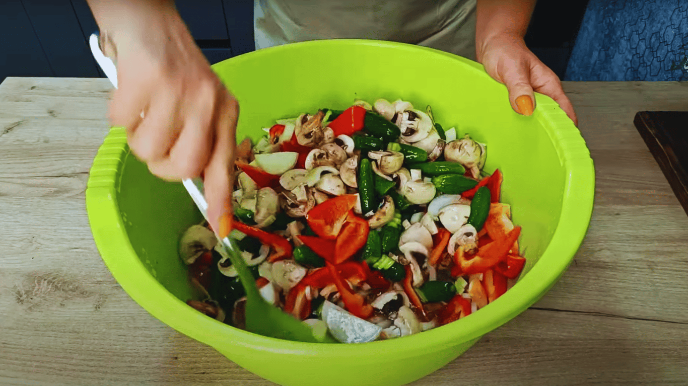 рецепт салату на зиму