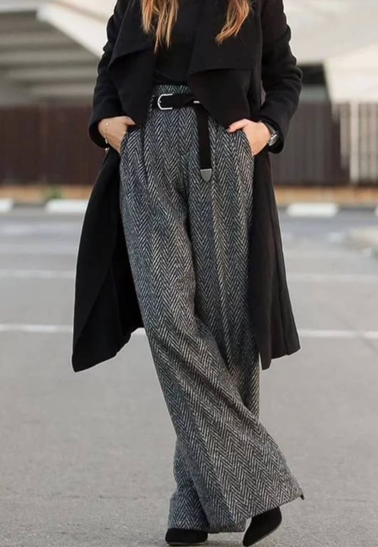 Модні штани 70-х: поєднання з пальтом і зимовими аксесуарами