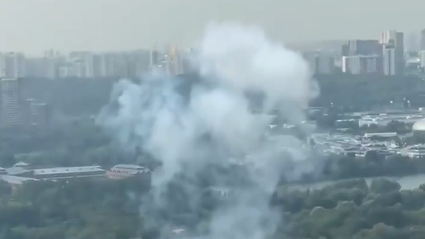 У Москві пролунали вибухи: небо над областю закрите