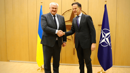 Сибіга зустрівся з генсеком НАТО — про що говорили - 285x160