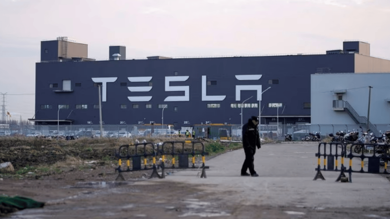 Tesla готовит экспорт Model Y в Канаду, — Reuters
