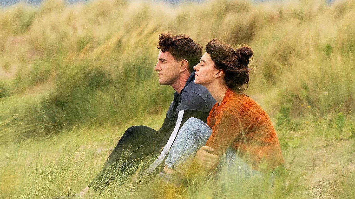 Серіал Нормальні люди - фото