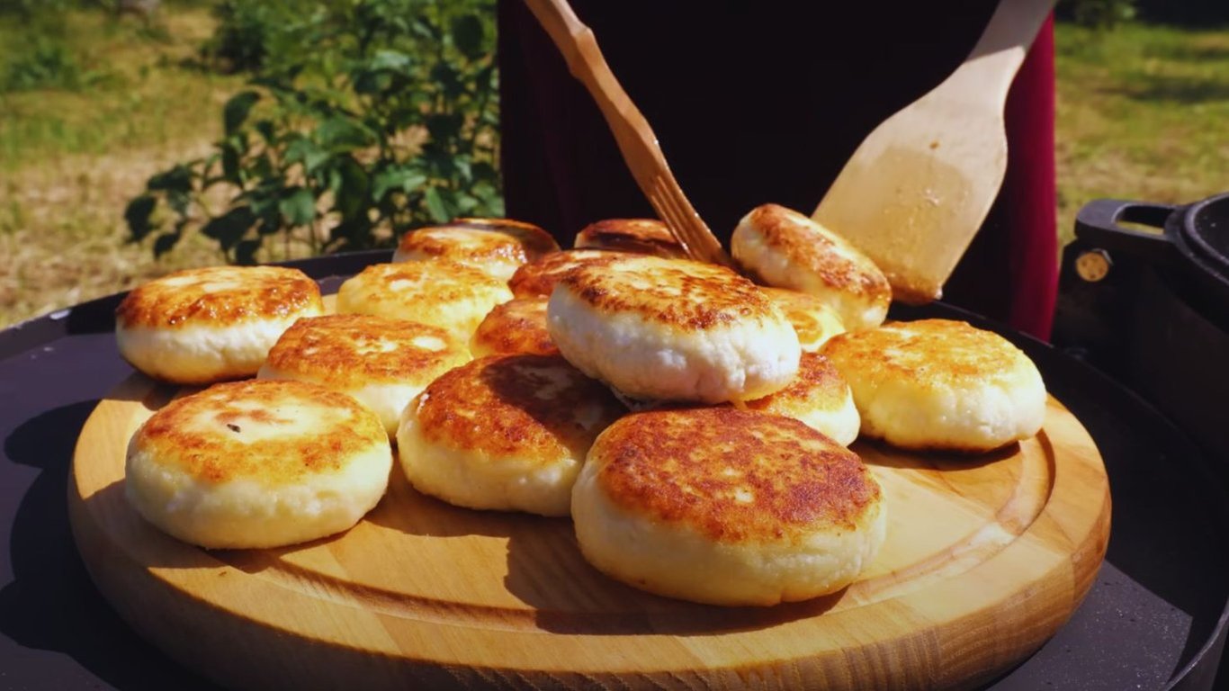 Ідеальні українськи сирники — відео рецепт