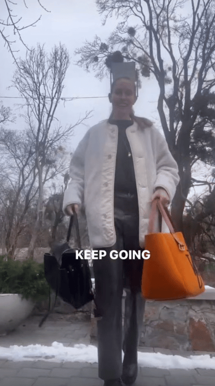 Стильний образ може вийти зі шкіряними штанами