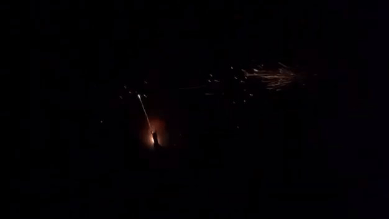 Пограничники показали, как ночью сбивали дроны над Одесщиной