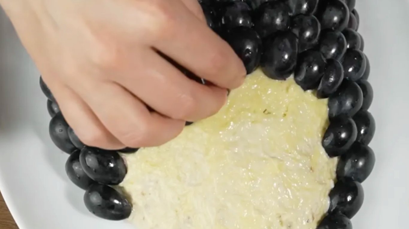 рецепт салату з виноградом та куркою