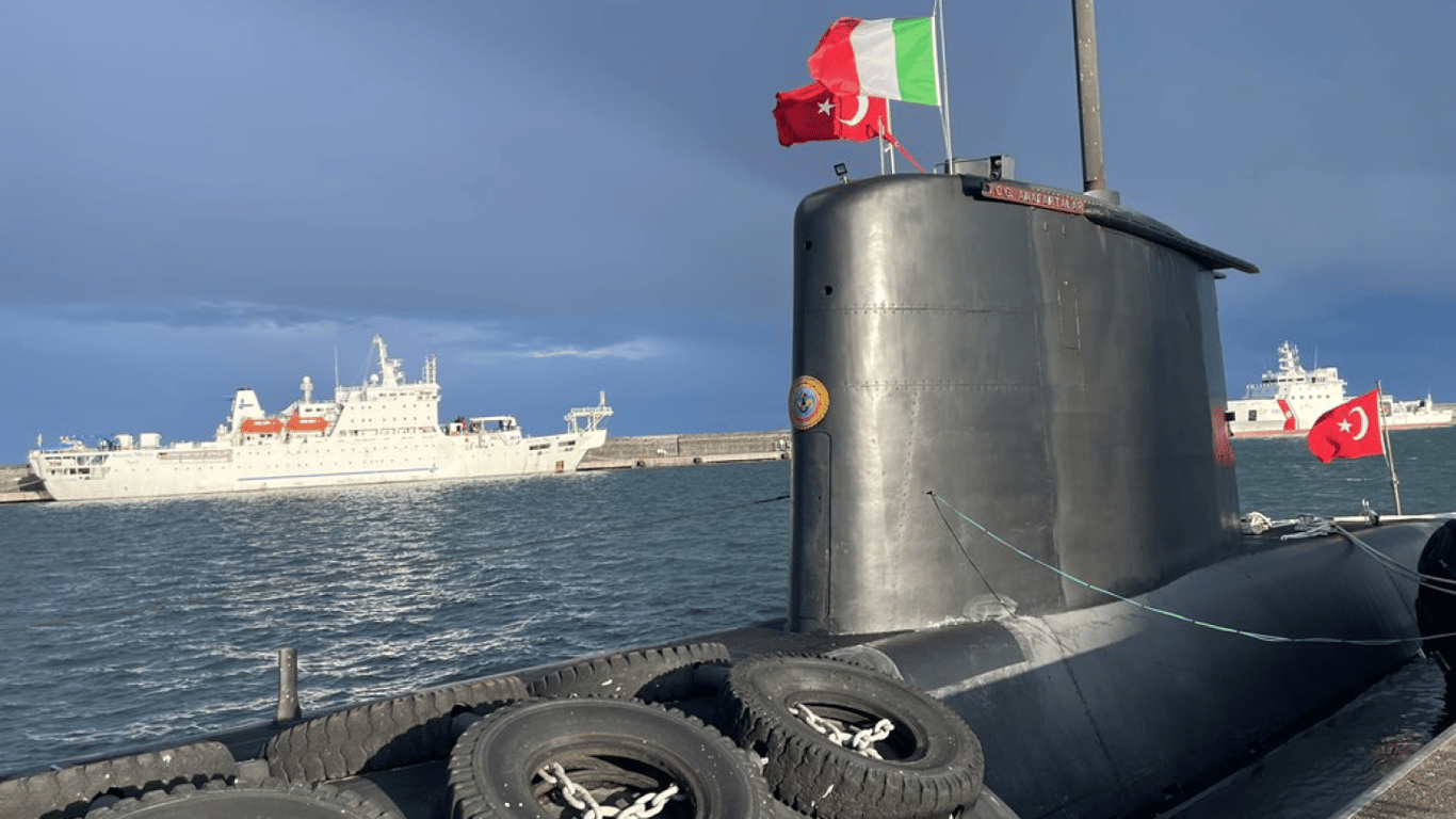 НАТО розпочало масштабні морські навчання — військові показали приголомшливі кадри