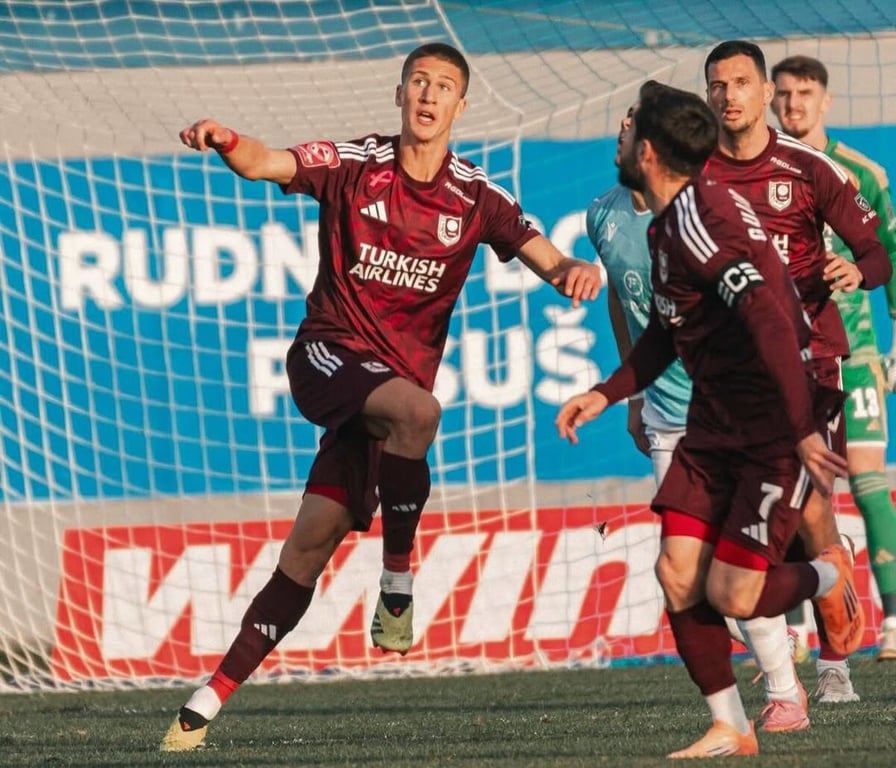 Сергей Игнатков в матче за Сараево