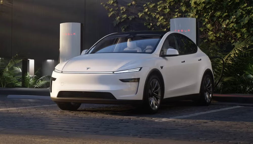 Нова Tesla Model Y 2025 року