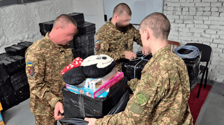 В Олешки дронами доставили понад 600 кг допомоги для родин із дітьми - 290x166