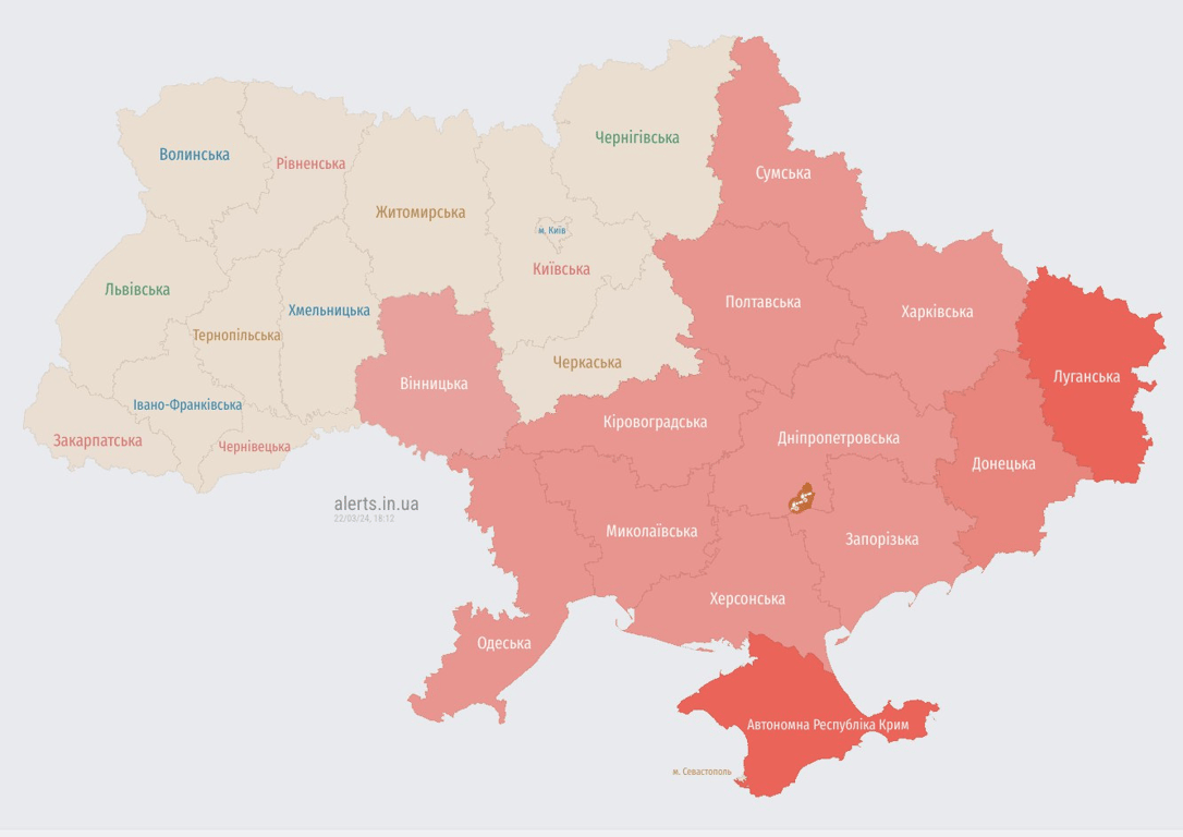 На півдні України лунає повітряна тривога — яка загроза - фото 2