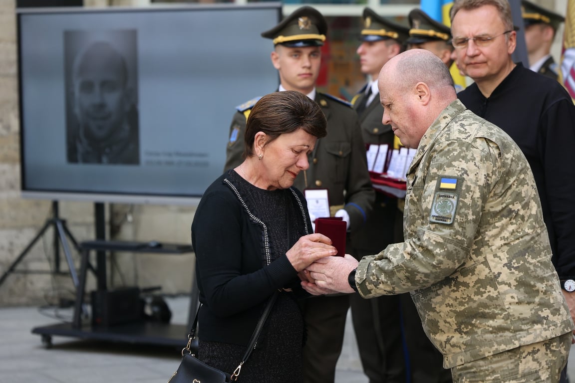 Вручення Почесного знака Святого Юрія посмертно - церемонія у Львові
