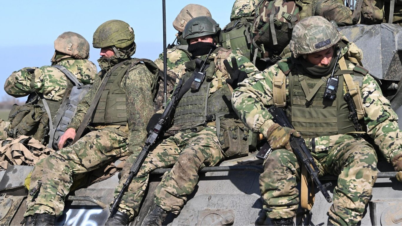 Оккупанты используют музейные экспонаты для ведения войны против Украины, — CNN
