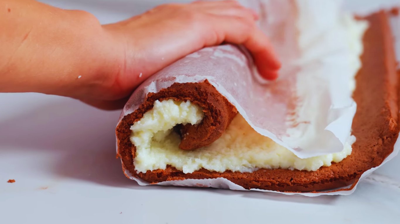 рецепт рулета з кремом