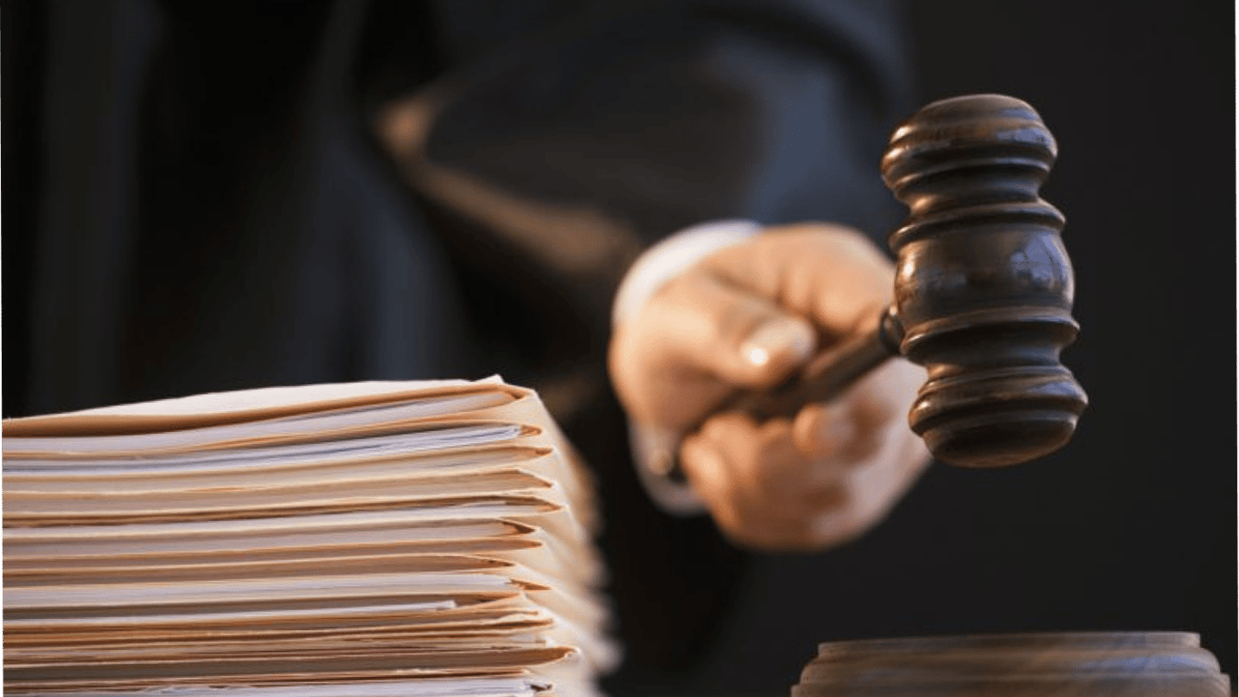 Ексдиректора терцентру судили за колабораціонізм у Харкові