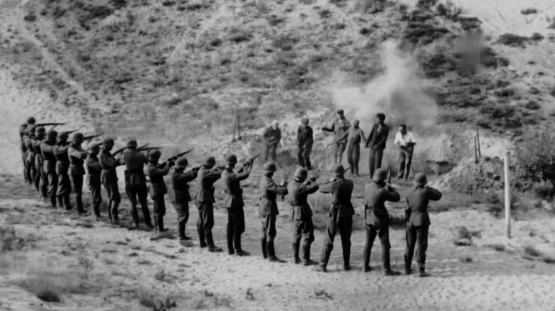 Розстріли євреїв та мирних людей