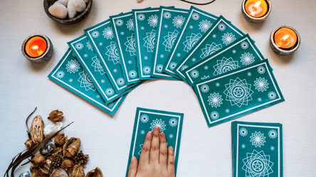 Гороскоп для всіх знаків Зодіаку на 13 жовтня 2025 за Таро - 285x160