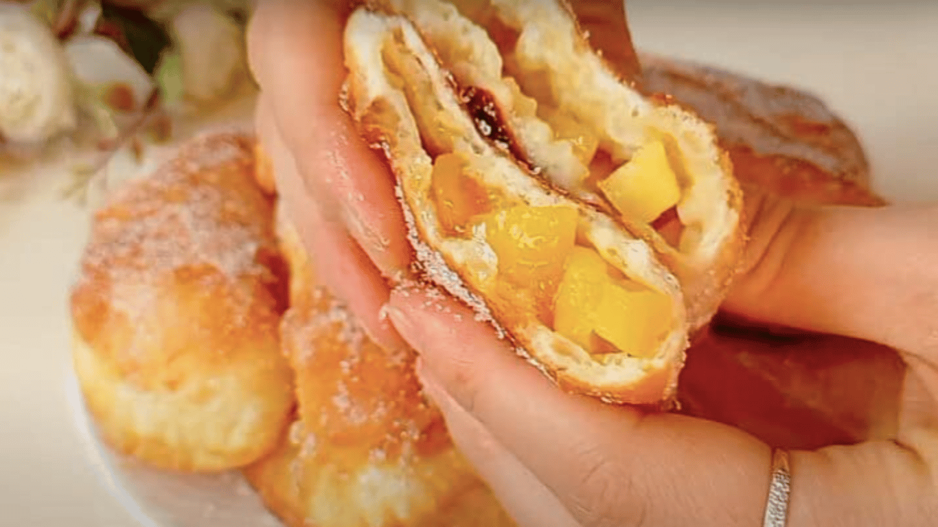 простий рецепт пиріжків 60-х років, знадобиться кефір та 10 хвилин